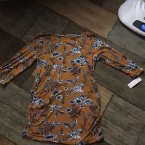 Flower print maternity top